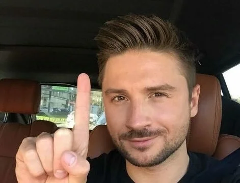 Сергей Лазарев перестал скрывать сына от звездных друзей